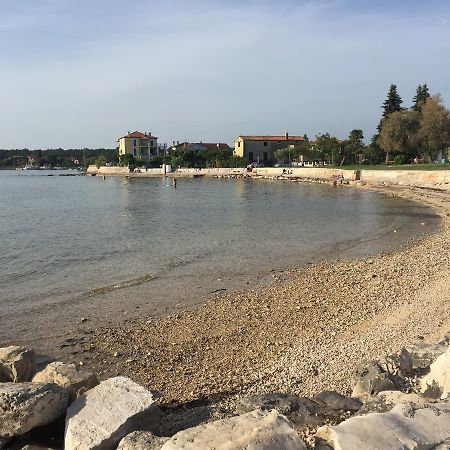 Aqua Family Apartments Karigador Kültér fotó