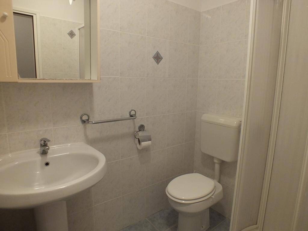 Aqua Family Apartments Karigador Szoba fotó