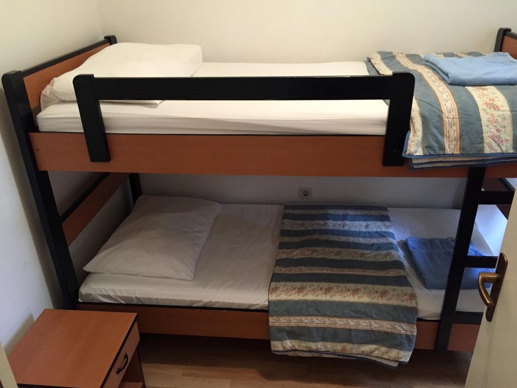 Aqua Family Apartments Karigador Kültér fotó