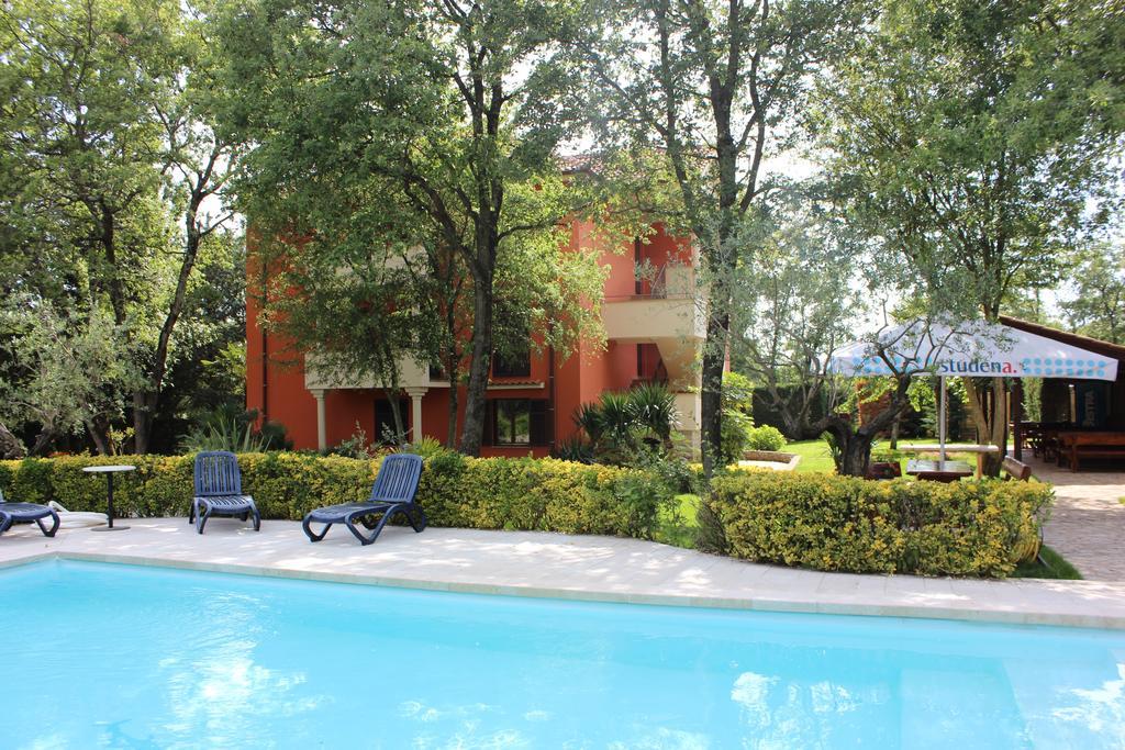 Aqua Family Apartments Karigador Kültér fotó